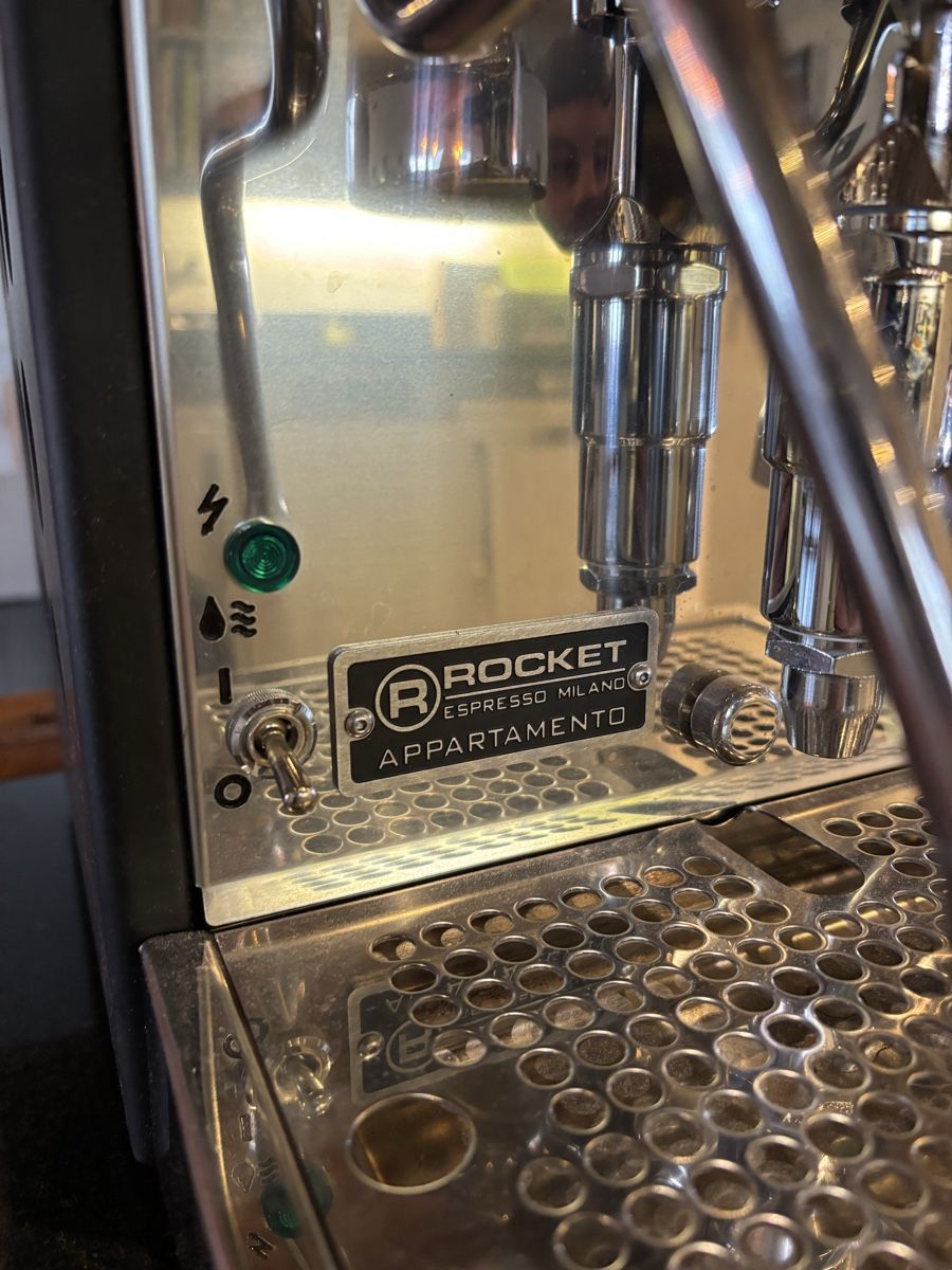 Rocket Macchine per caffè & Macchine per espresso: Rocket Appartamento Espressomaschine + Mühle Faustino – Nuovo (secondo la descrizione) da Ermatingen venduto da car_5q9w 3