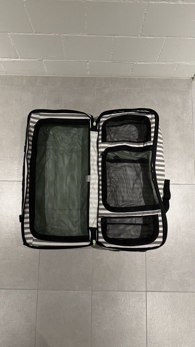 Dakine Valises de voyage: Dakine Koffer – D'occasion à Meggen par fdi_9jbk 2