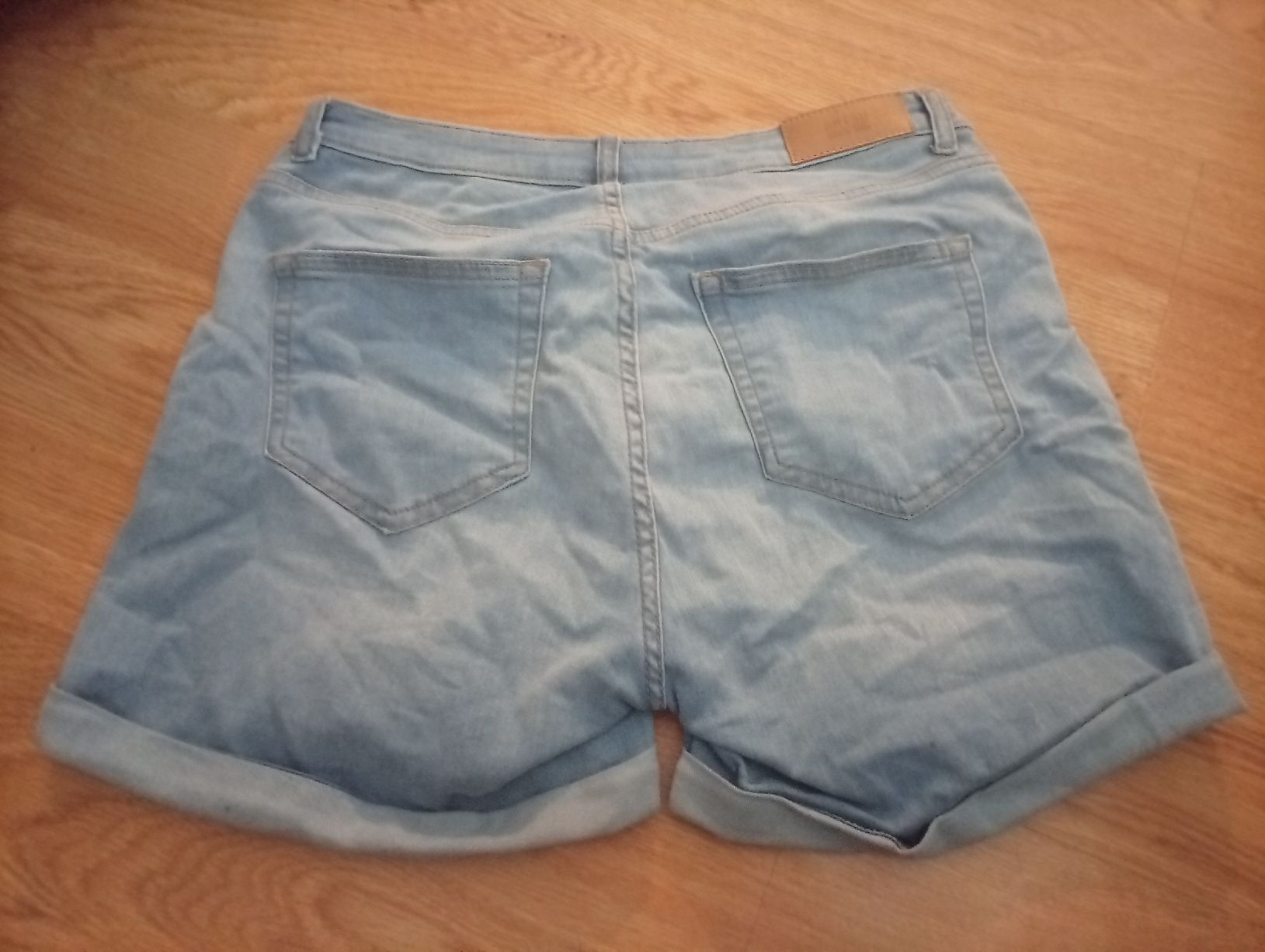 Jeans: AMISU Jeans Shorts light blue Grösse 42 – D'occasion à Worben par ersa01 4