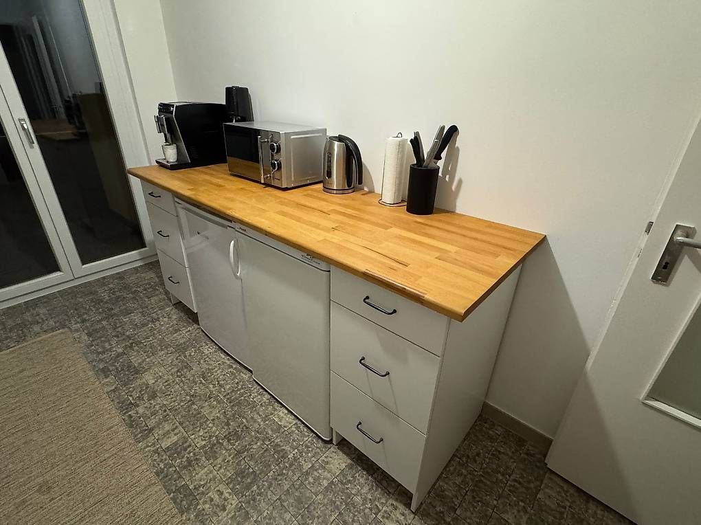 Ladenausstattungen & Messebau: Meuble bar – Gebraucht aus Lussery-Villars von ale_z6h5 1