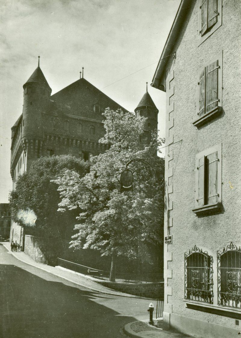 Cartoline postali: Lausanne - Le Château – Usato da Chavornay venduto da SupraSenna