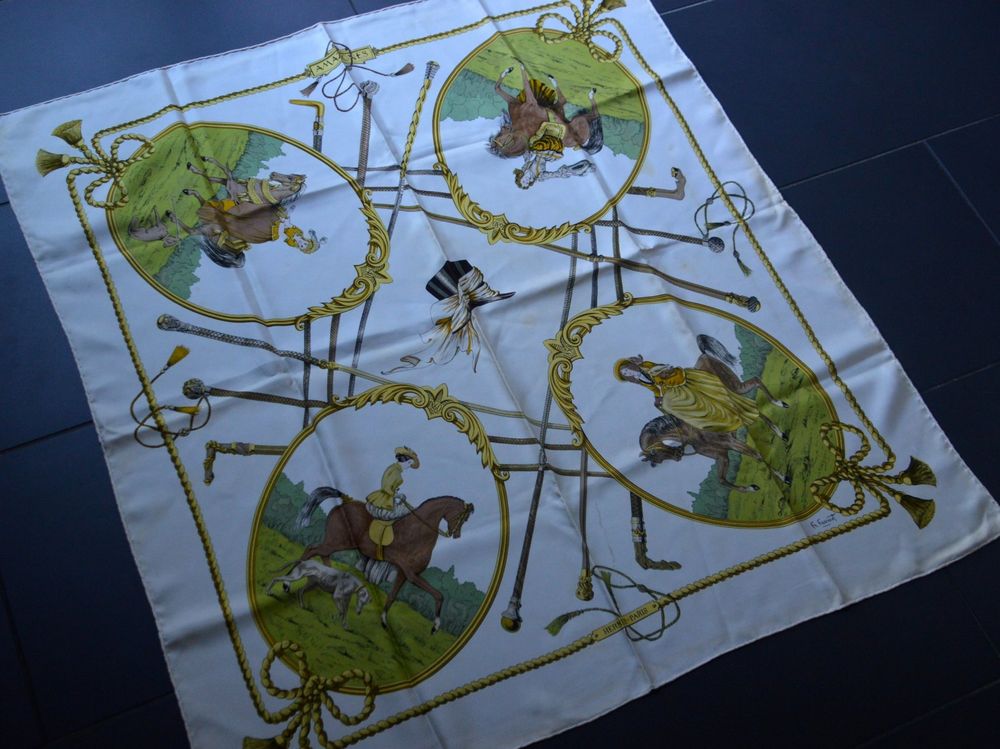 Foulard HERMÈS PARIS CHARREADA - Soie 100% Vintage 90 Cm - Écharpe Multicolore