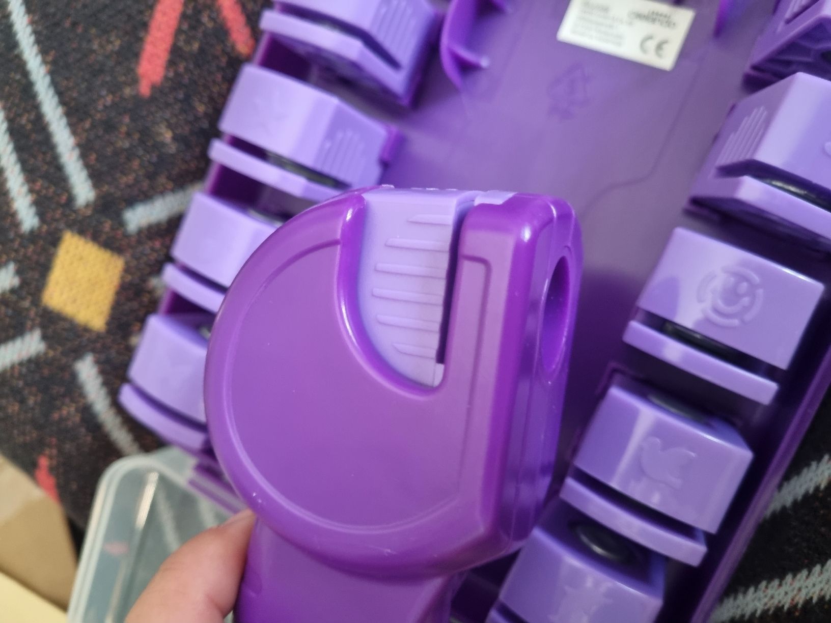 Kit bricolage: Set de perforatrices créatives avec mallette violet – Usato da Fribourg venduto da sal_5ln6 5