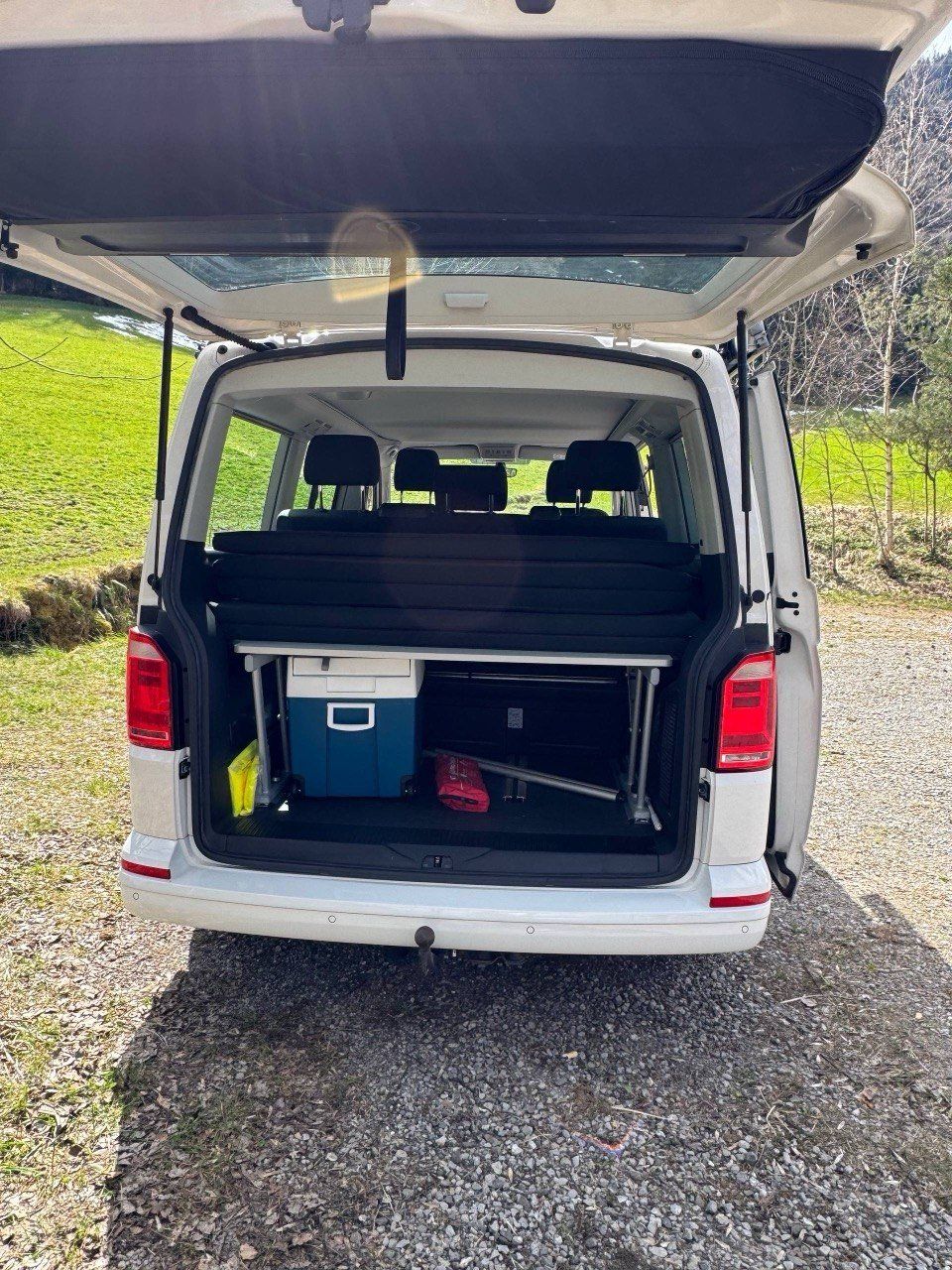VW Automobili: VW T6 California Beach – Usato da Frauenfeld venduto da Hase69 6