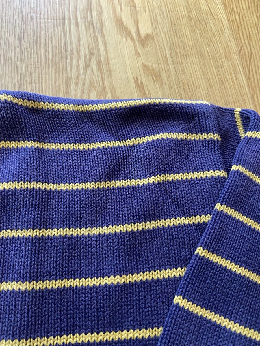 Tommy Hilfiger Maglioni & Felpe: Tommy Hilfiger gestreifter V-Neck – Usato da Schaffhausen venduto da golazo_vines 5