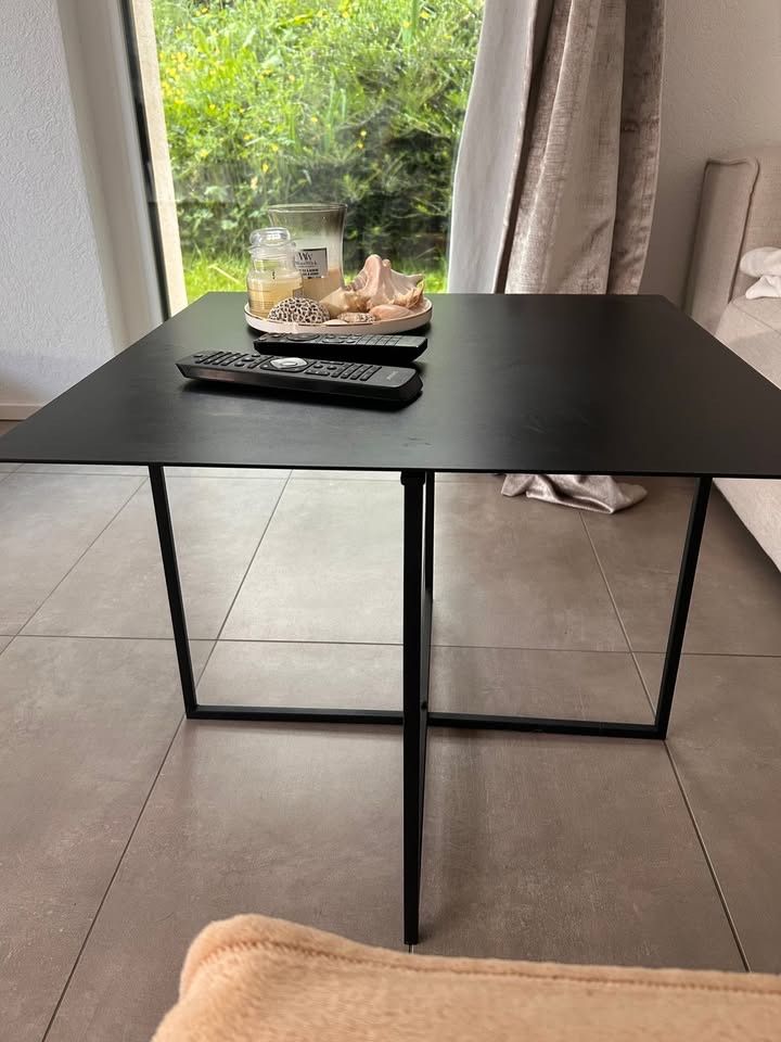Tavoli: table de salon – Usato da Chézard-St-Martin venduto da loa_hwc9 2