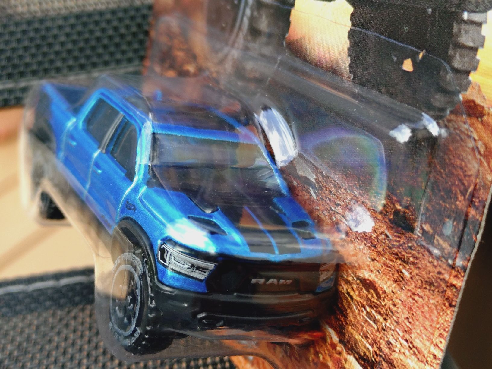 Hot Wheels Modellautos: Hot Wheels Silver Series Dodge Ram – Neu und originalverpackt aus Zürich von DiecastDude 3