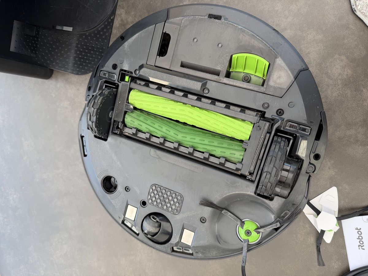 Irobot Aspirapolveri & Accessori: iRobot Roomba Combo J9 - Saug- und Wischroboter – Usato da Sursee venduto da Hoselopf 2
