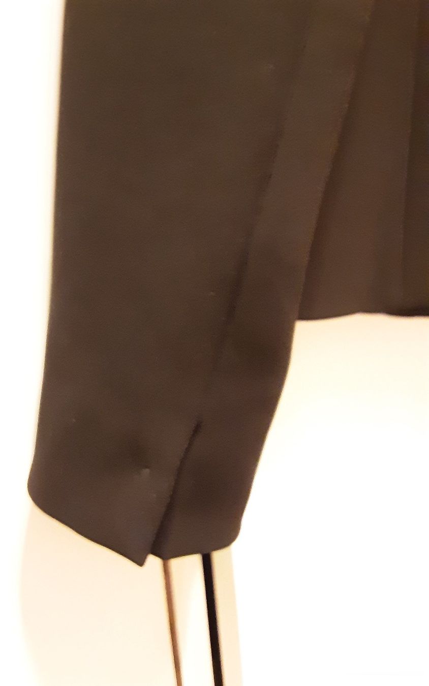 Max Mara Jacken: Max Mara studio blazer, M, neuf, noir – Neu und originalverpackt aus Neuchâtel von Virgule50 4