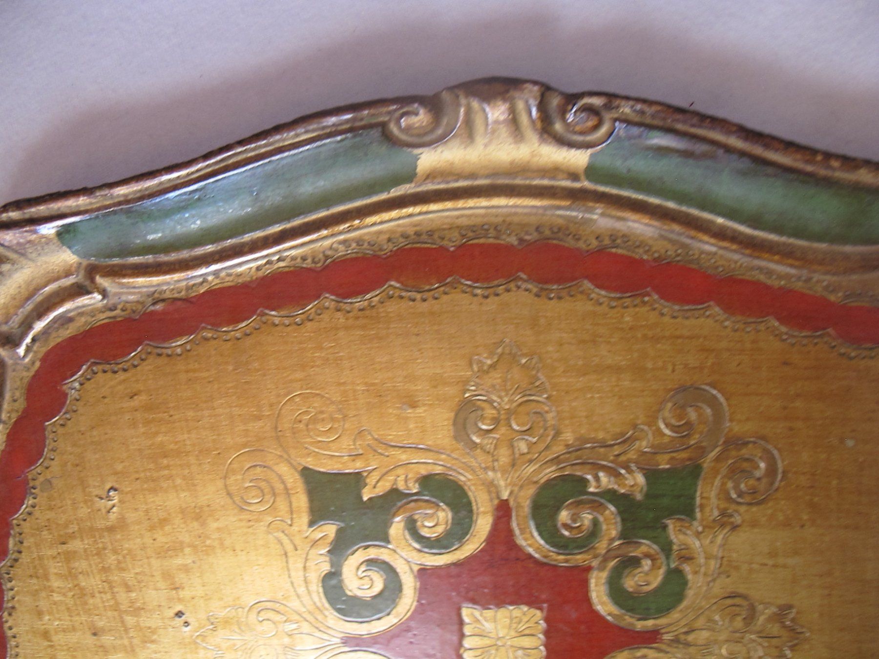 Servierplatten: Antikes Holztablett, Gold verziert, Vintage – Gebraucht aus Löhningen von Chimae67 7