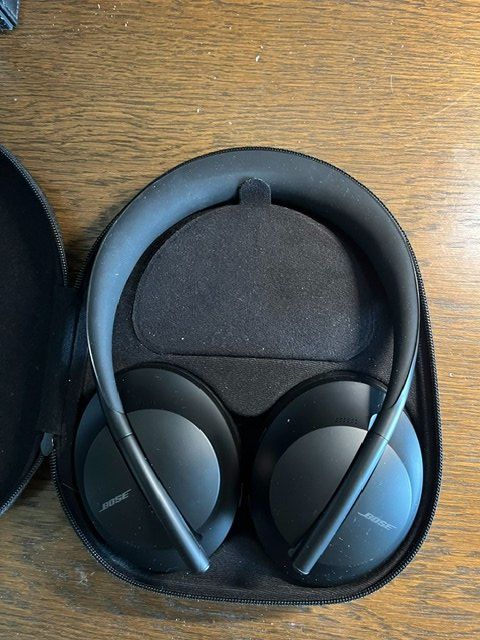 Bose Kopfhörer: Bose Kopfhörer 700 – Neu (gemäss Beschreibung) aus Bern von rope2024