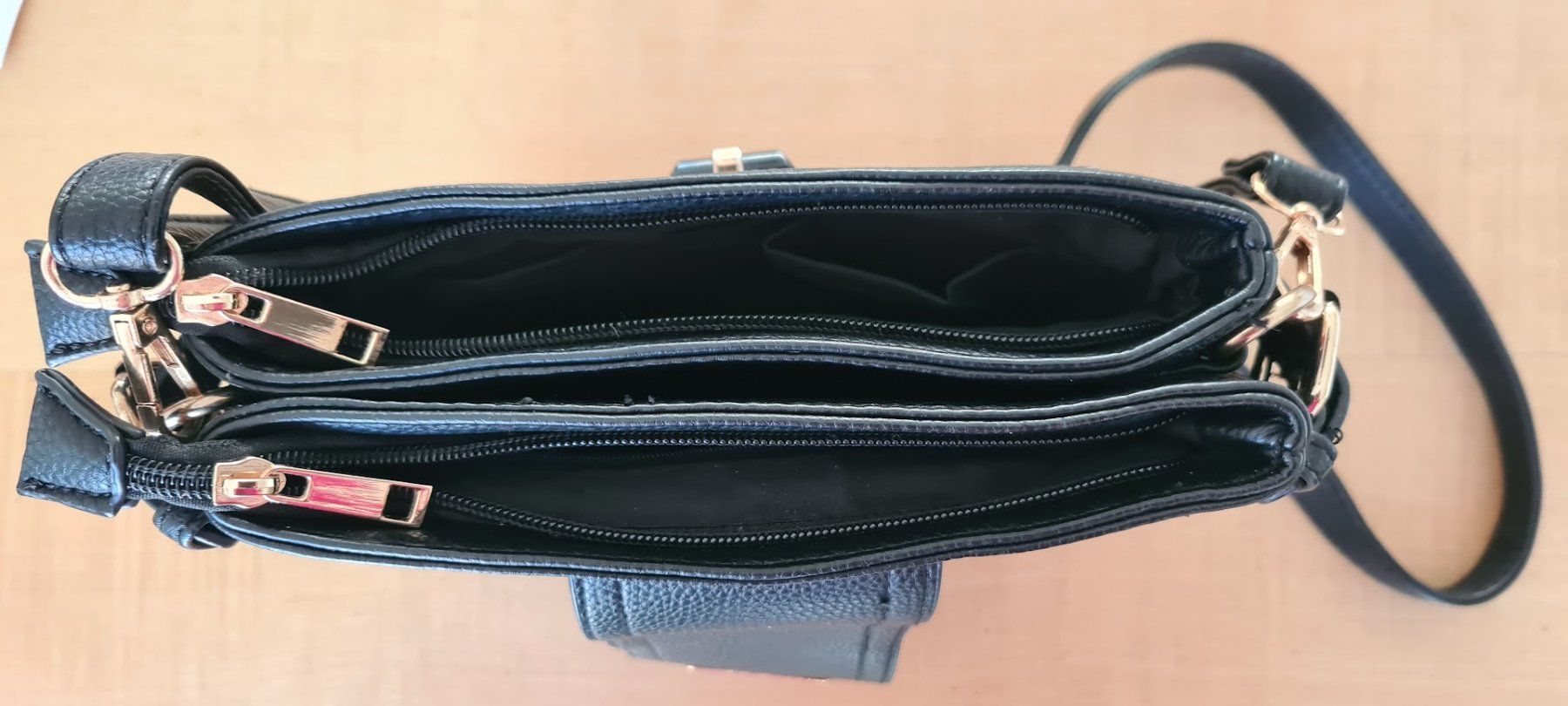 Sacs femmes: Umhängetasche – D'occasion à Islikon par EFH651 2