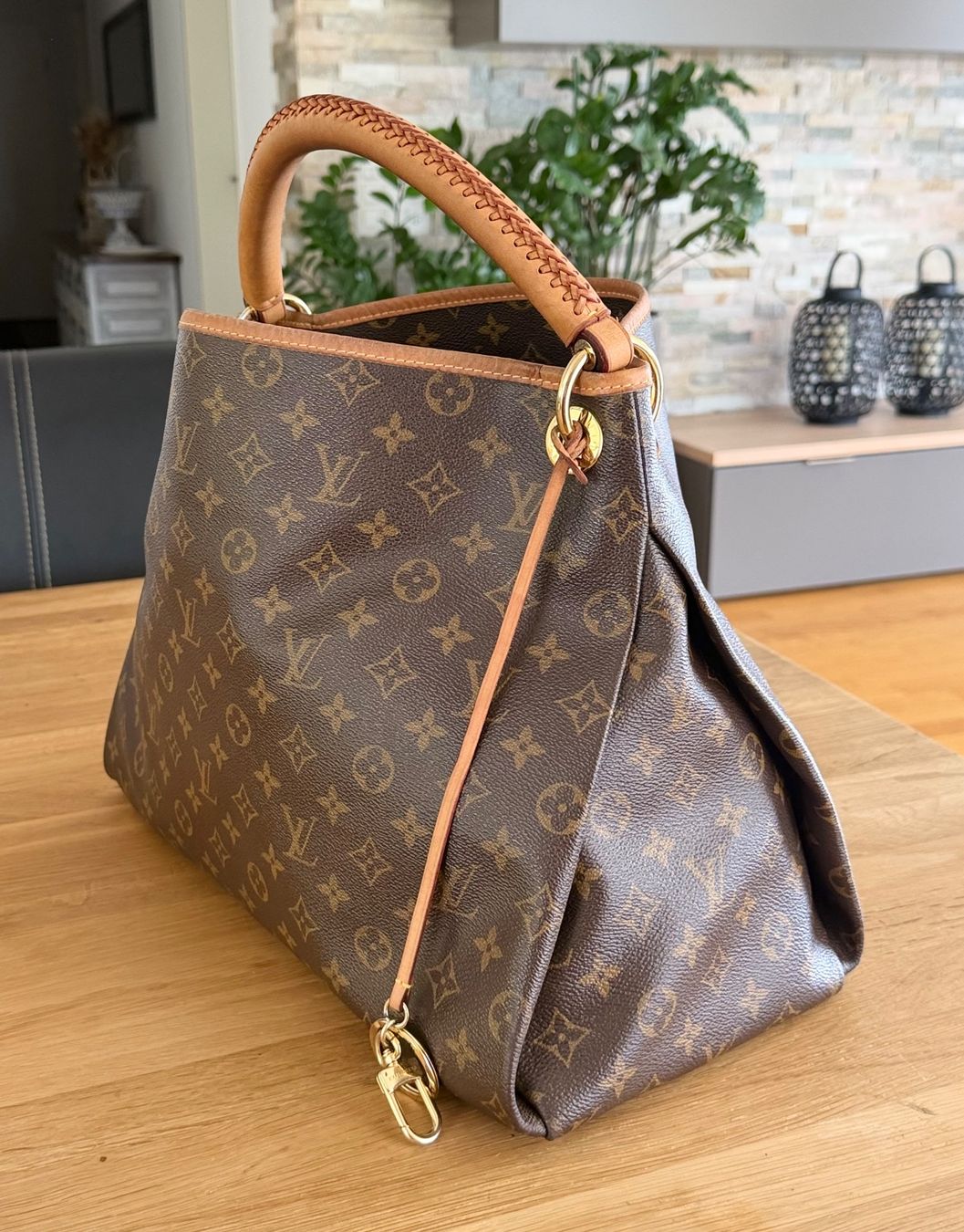 Louis Vuitton Borse da donna: Louis Vuitton Artsy – Usato da Reinach AG venduto da RobbisB 3