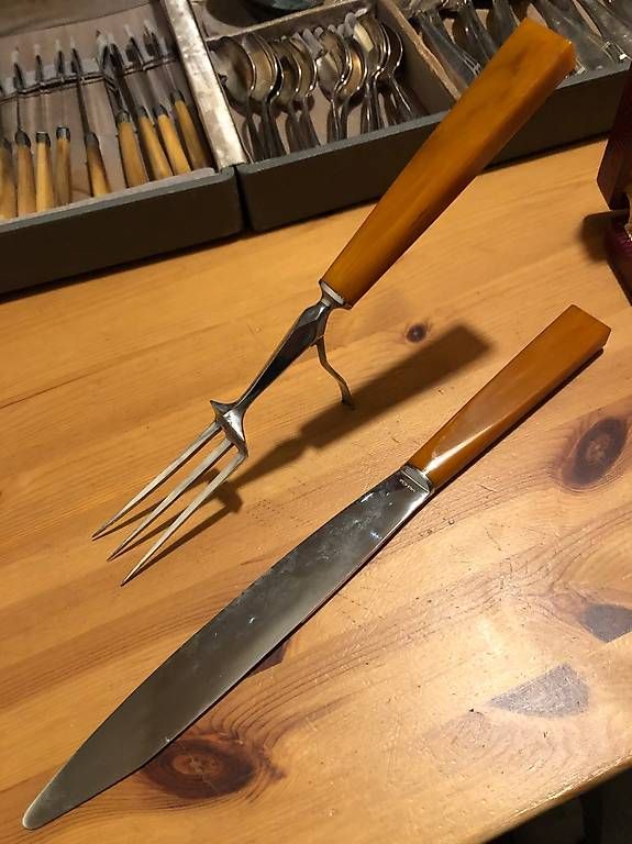 Couverts: Couteau et fourchette de découpe – D'occasion à Etoy par san_78xt