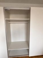 Armoire en très bon état, 200 × 200 cm à venir chercher sur 
