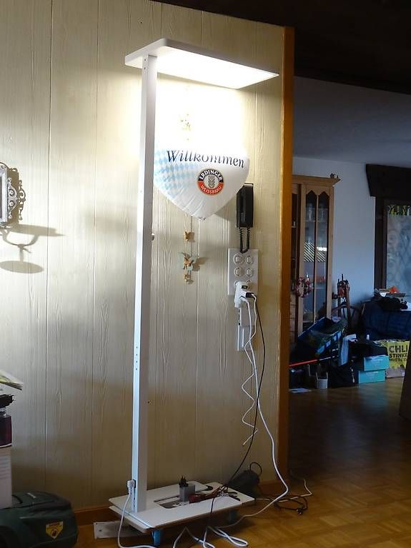 Lampade: Büro oder Wohnungslampe Fabrikneu. – Nuovo e nell'imballaggio originale da Buttisholz venduto da buttiholli 2