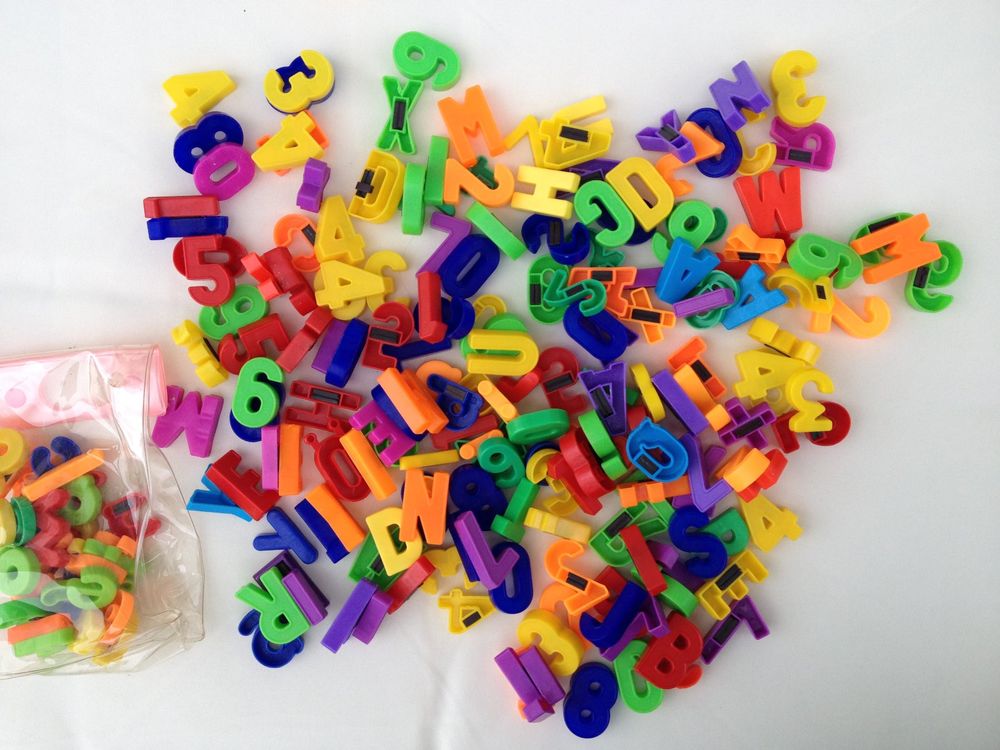Kit éducatif 192 Pièces Lettres Et Chiffres Magnétiques - En Mousse Colorée, Pour Tableau Ou Frigo, à Partir De 3 Ans