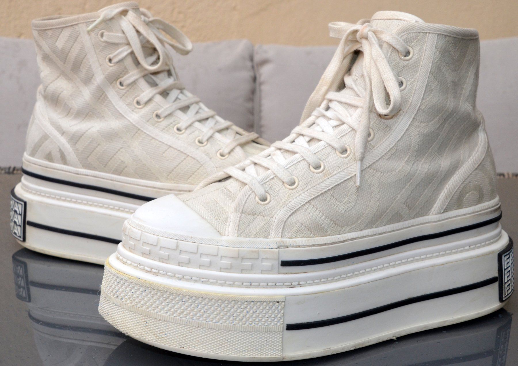Fendi Damenschuhe: Fendi Sneakers  .37 – Gebraucht aus Collonges von arashee 4