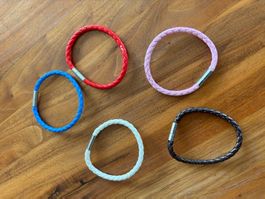 5 Armbänder farbig