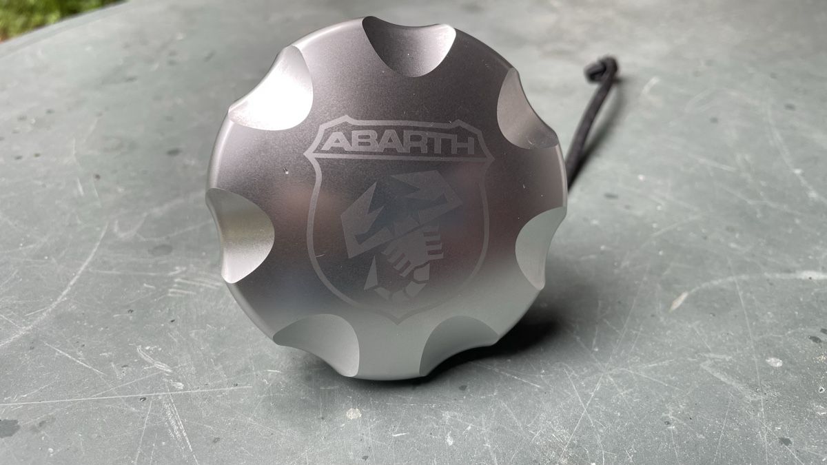Abarth Accessori per altri veicoli: Fiat Abarth Tankdeckel – Usato da Heiligenschwendi venduto da Mute4