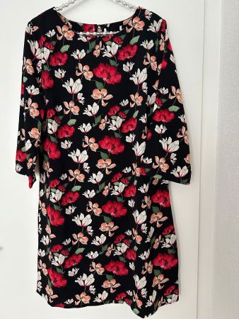 Schönes schwarzes Kleid mit Blumen, Gr. L oder 40