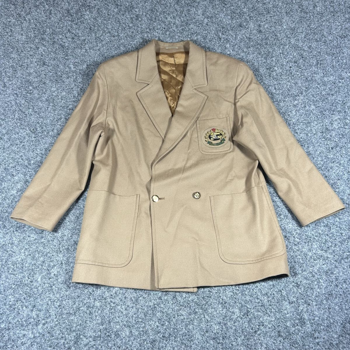 Anzüge: Burberry 1980 – Neu (gemäss Beschreibung) aus La Sagne NE von Matlasape