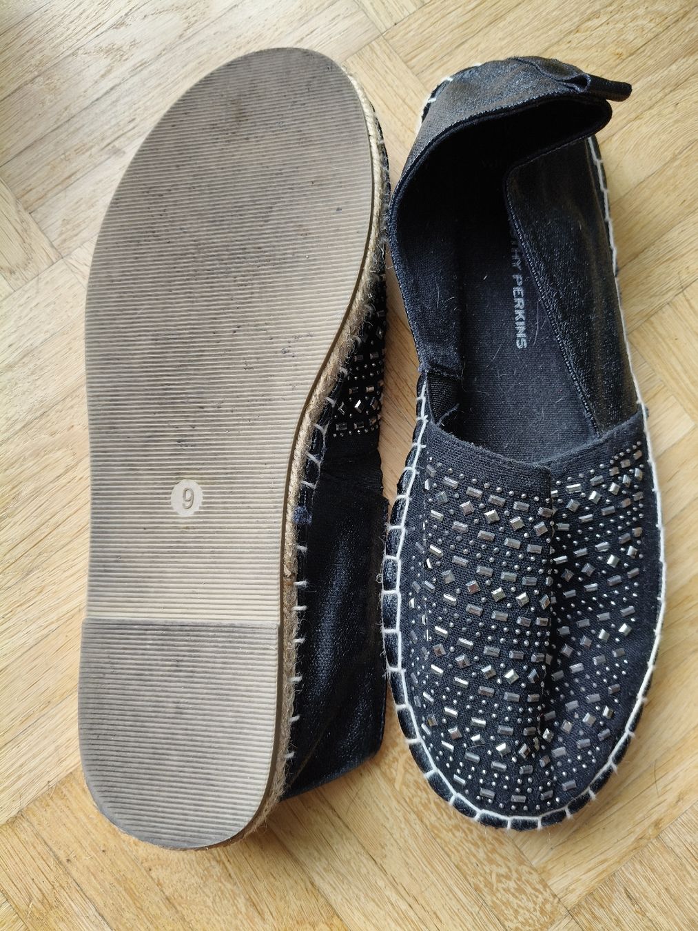 Dorothy Perkins Scarpe da uomo: Espadrilles noires à strass - T.42 – Nuovo (secondo la descrizione) da Petit-Lancy venduto da Elissouche 1
