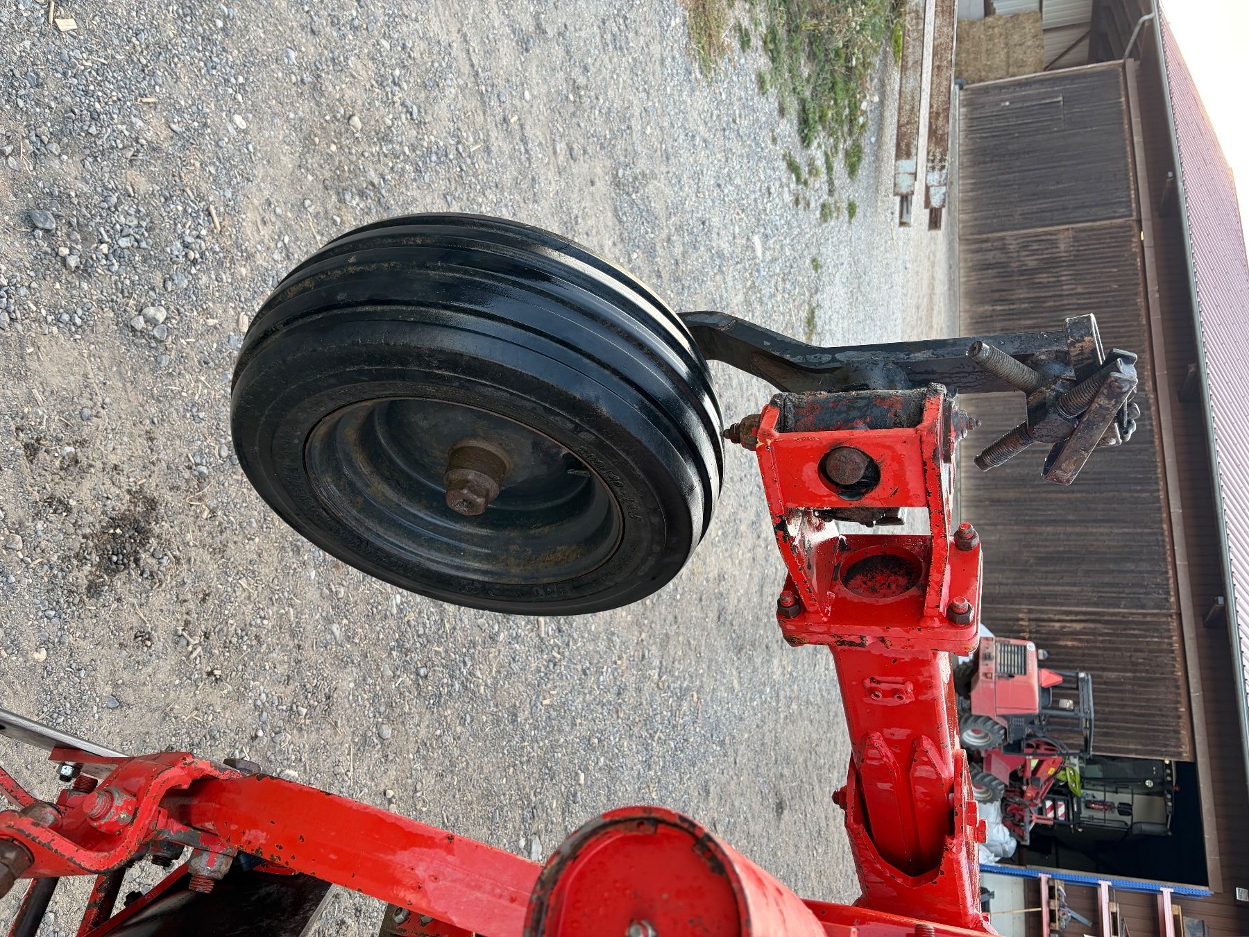 Kuhn Aratri: Charrue réversible Kuhn – Usato da Boussens venduto da fra_dn7g 2