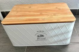 Brotkasten mit Bambusdeckel
