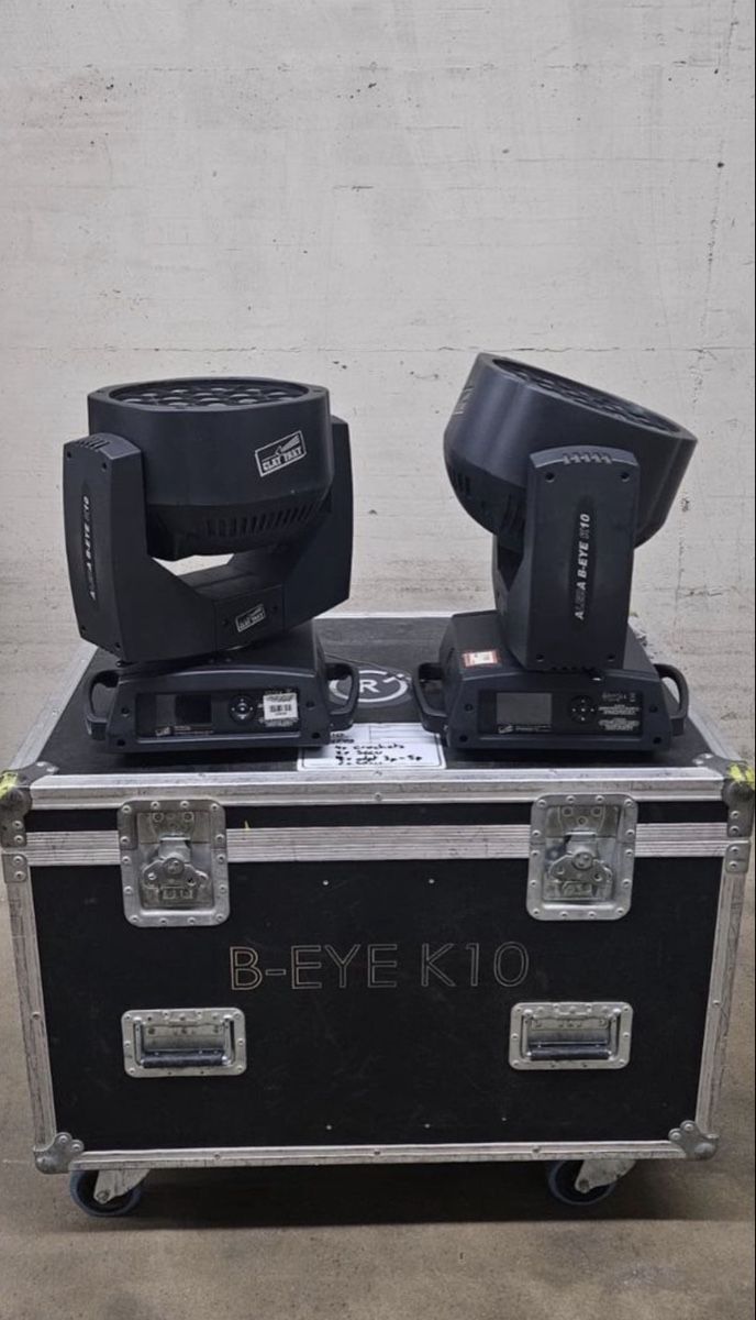 Strumenti musicali: Clay Paky set – Usato da Payerne venduto da RyserGroupeSA