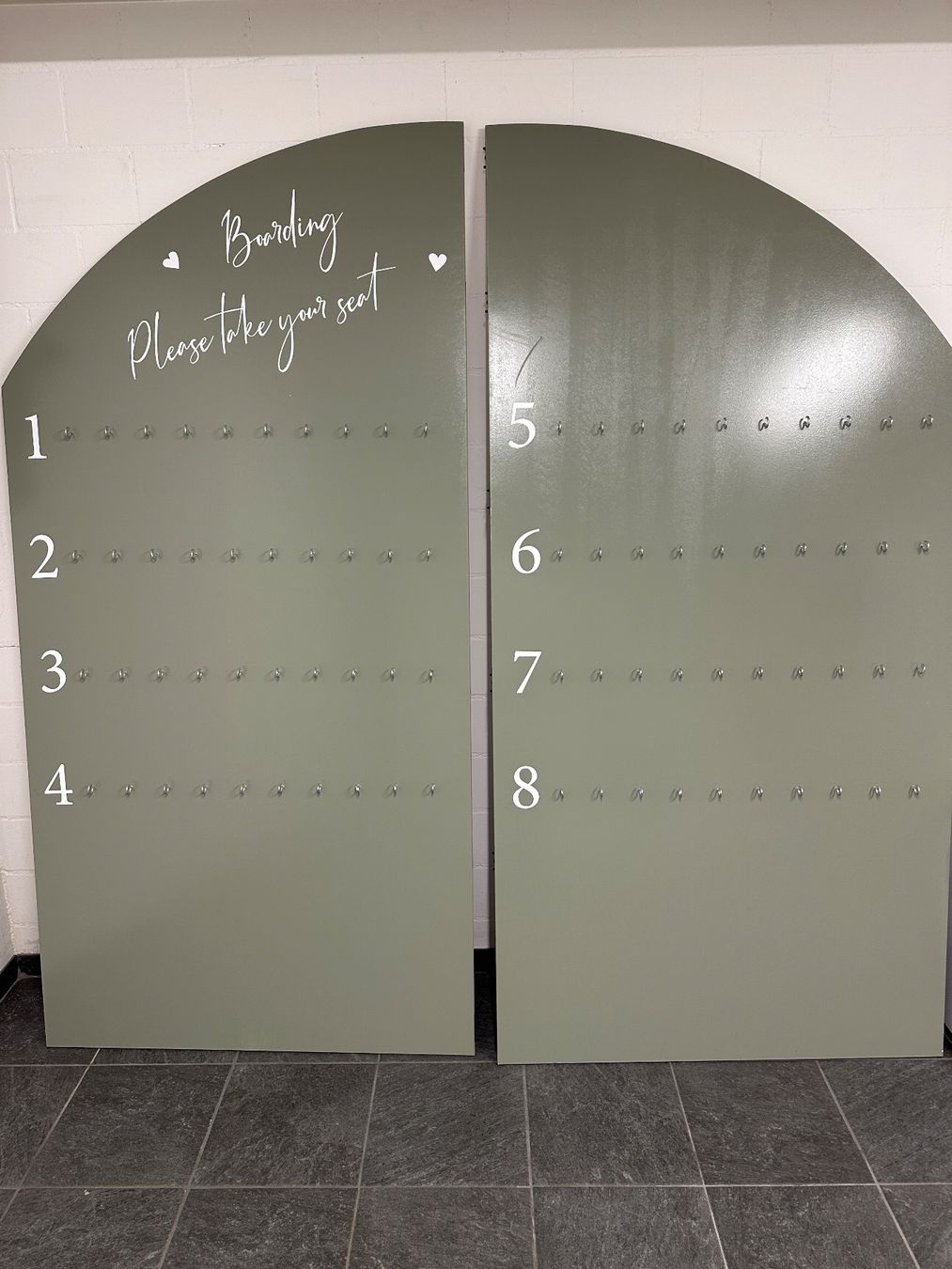 Tutte le decorazioni: Sitzplan Holz (siehe auch auf Tutti) – Usato da Märstetten venduto da vankev 2
