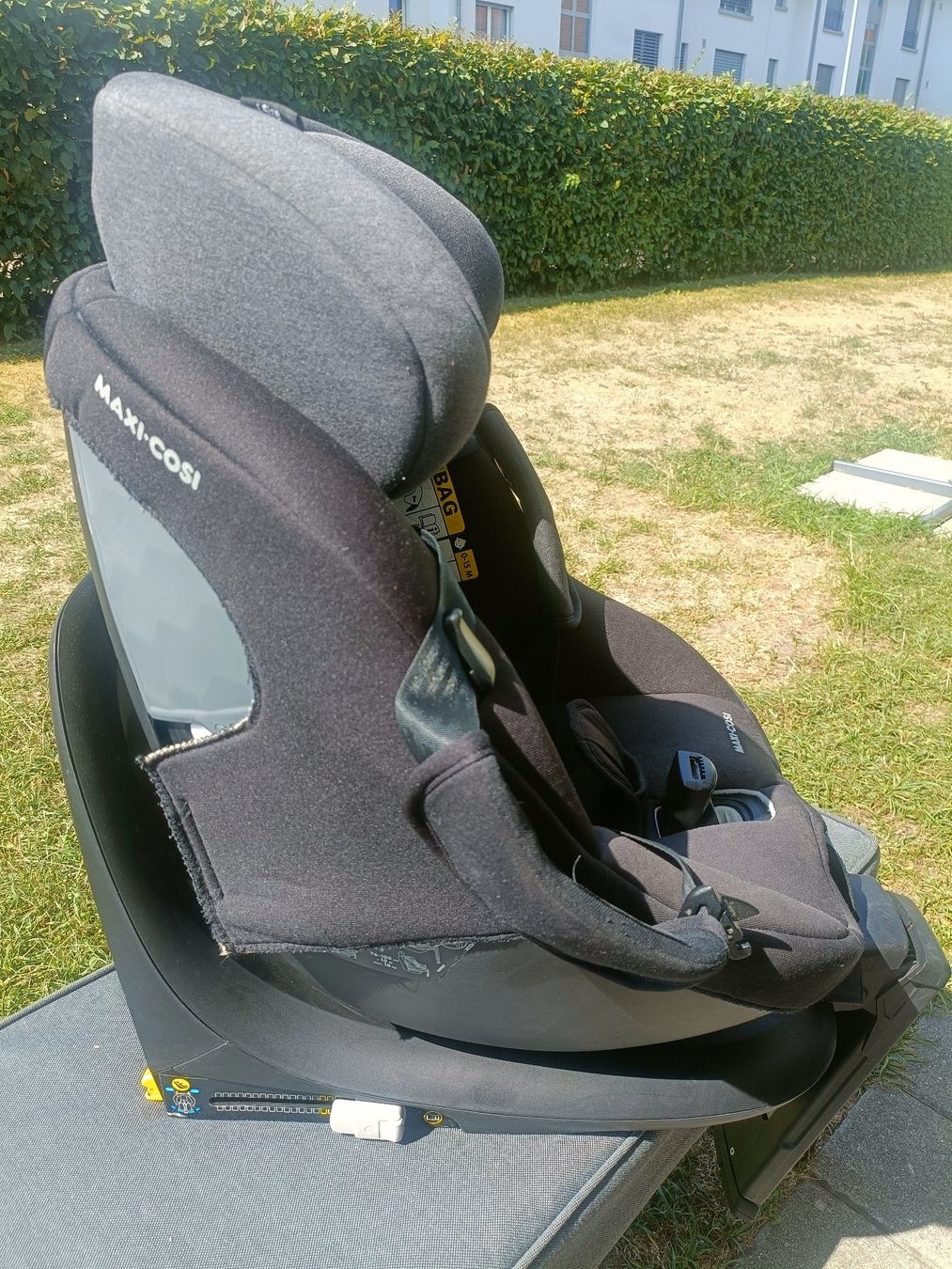 Maxi-Cosi Sièges auto: Kindersitz Maxi Cosi i-Size – D'occasion à Watt par eustonexpress 1