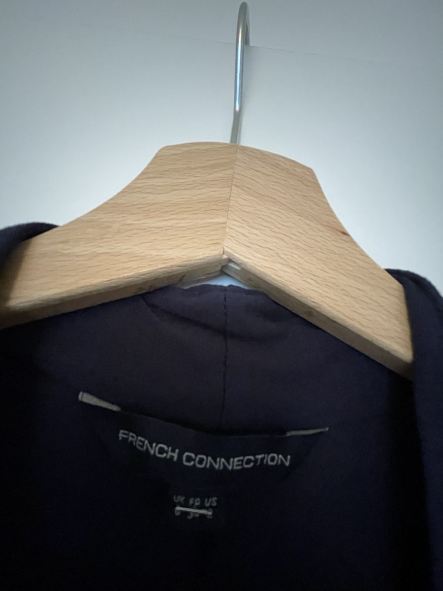 French Connection Vestiti: Robe noire French Connection, taille 34 – Usato da Sierre venduto da Ruyfigas 2