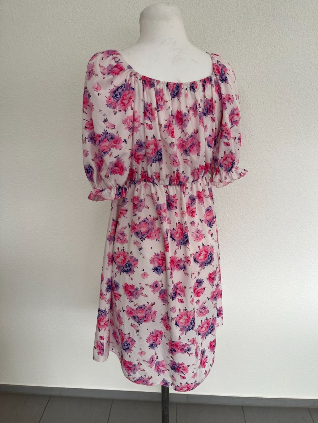 Kleider: Kleid, Viskose, Gr. S-M, NEU – Neu und originalverpackt aus Interlaken von Jasmin_Flower 3