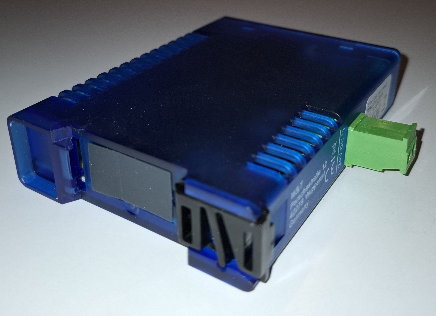 Hub & Switch: 1x W&T Com Server++ 10/100BaseT #58665 PoE Class 1 Device – Usato da St. Gallen venduto da WWL 4