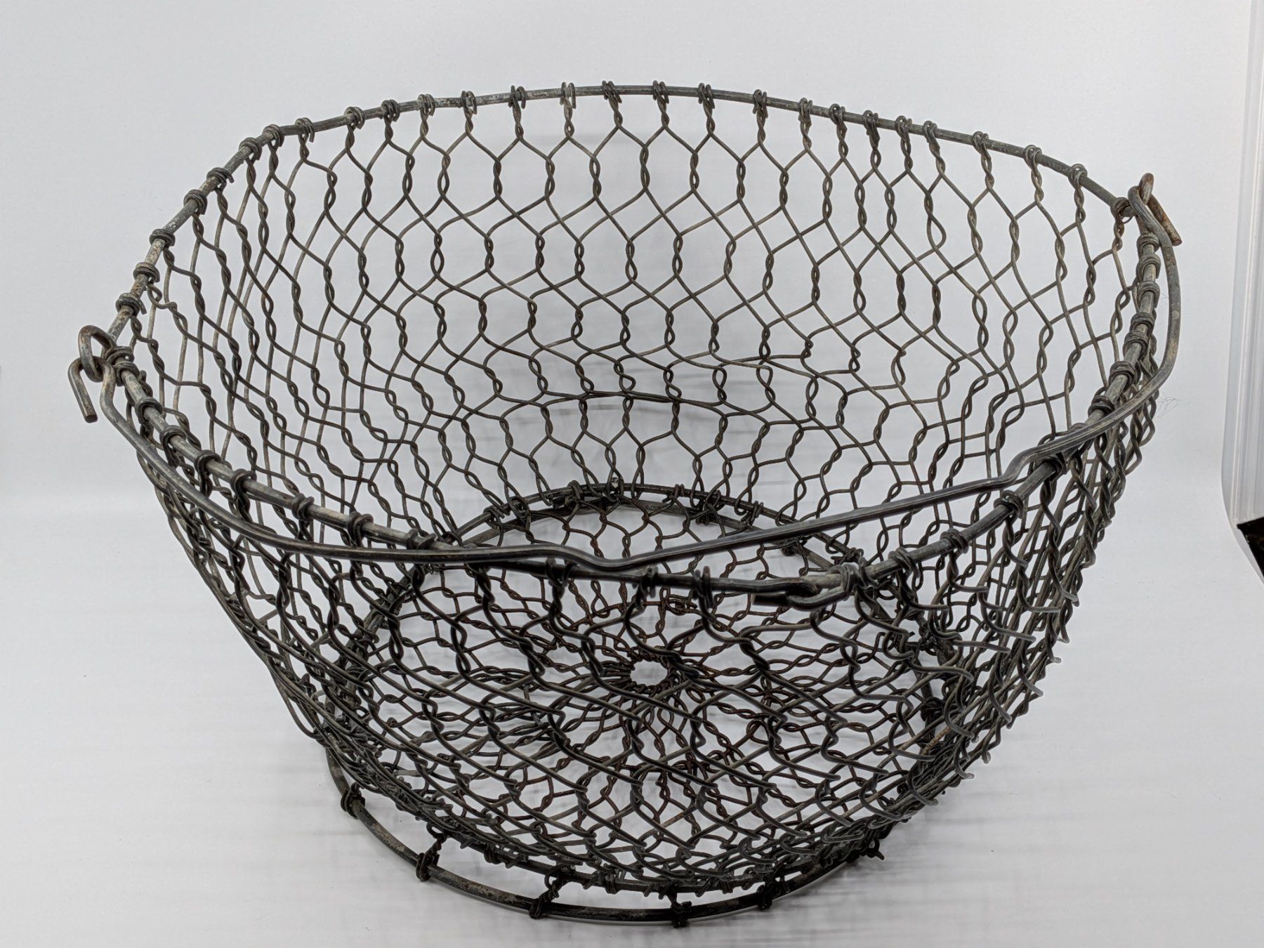 Autres antiquités ou arts: Alter Gitterkorb Erntekorb – D'occasion à Emmen par Brockofsky