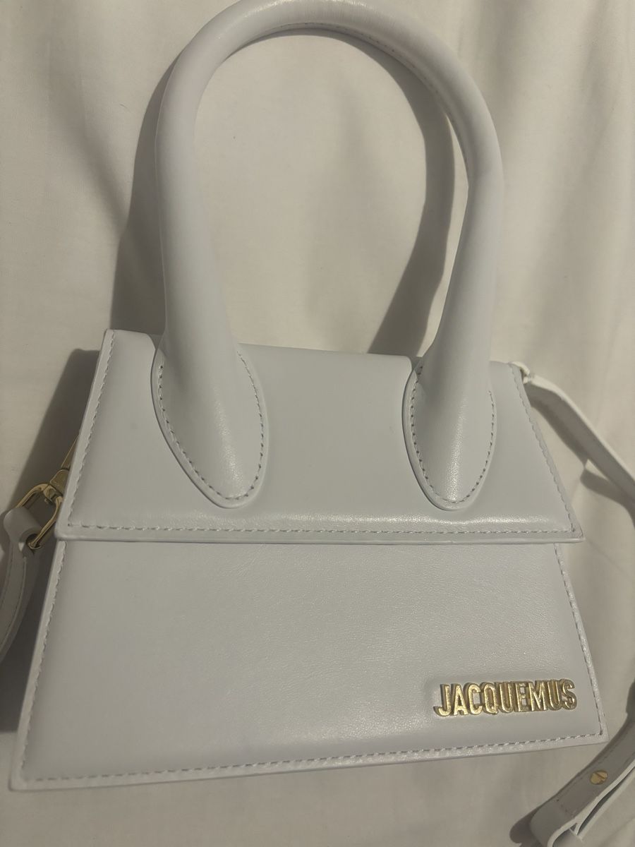 Jacquemus Borse da donna: Jacquemus Le Chiquito Moyen Weiss – Nuovo (secondo la descrizione) da Dübendorf venduto da darae23