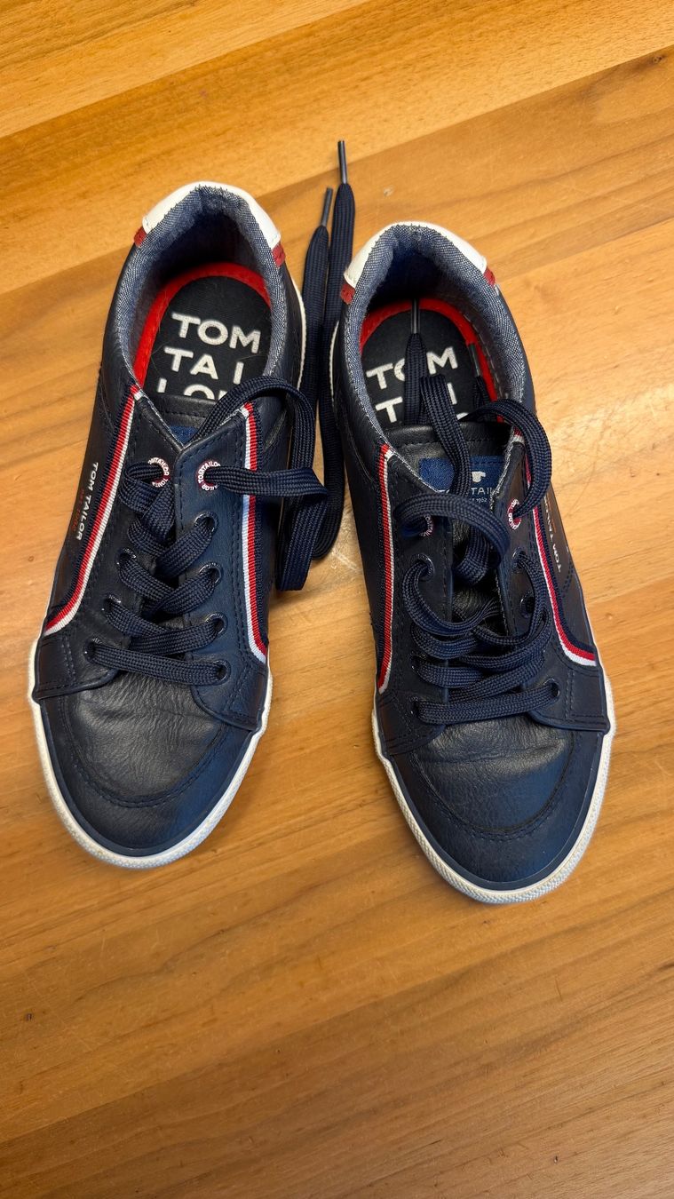 Tom Tailor Scarpe da uomo: Tom Tailor Sneakers, dunkelblau – Usato da Adligenswil venduto da swisstra