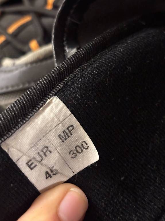 Herrenschuhe: Snowboard Schuhe – Gebraucht aus Meilen von larakuppel 1