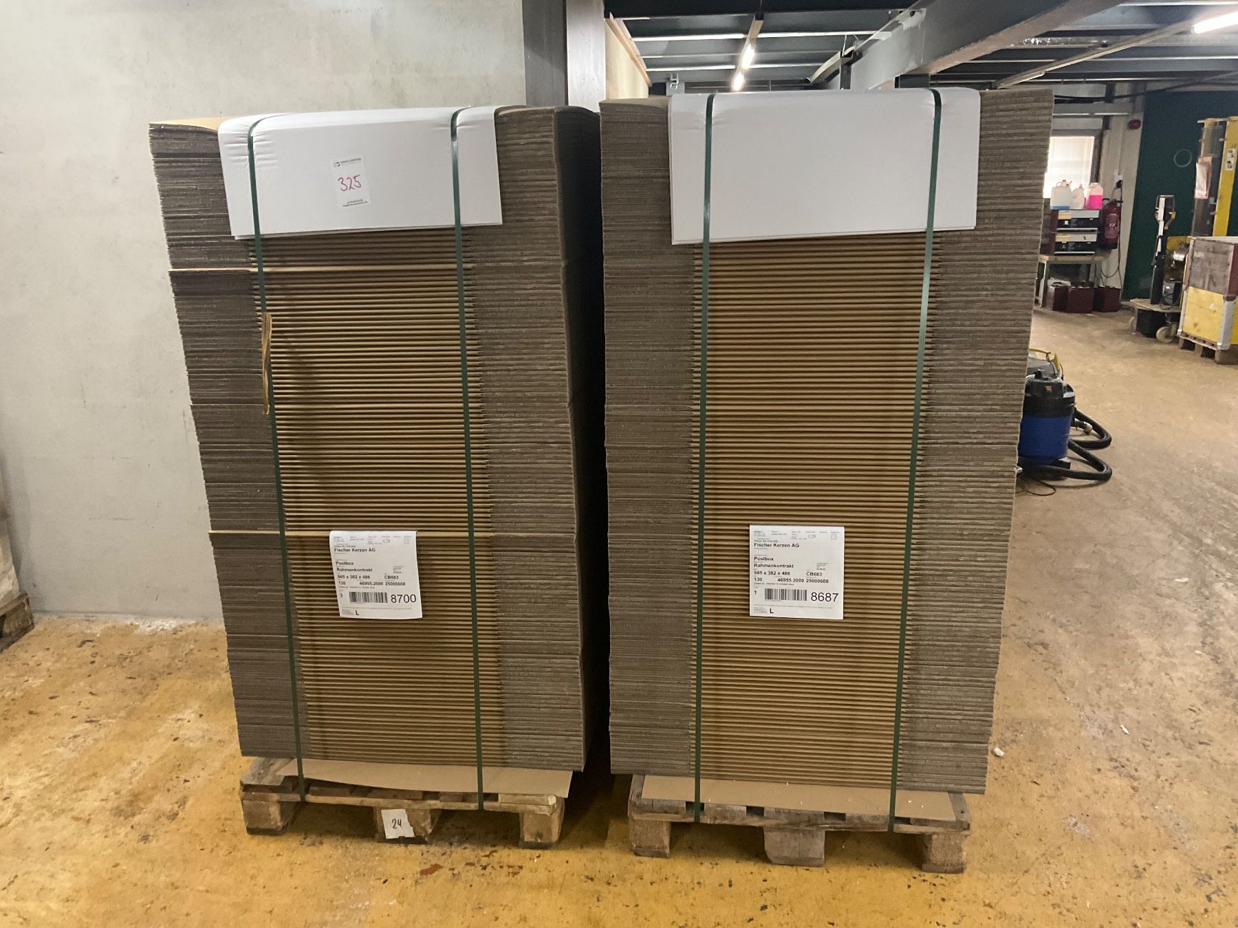 Kerzen: 325 Posten Karton-Box 390Stk. aus Liquidation – Gebraucht aus Derendingen von Meisterstuecke