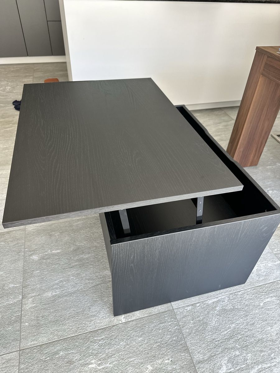 Ikea Tavoli: Schwarzer IKEA-Couchtisch mit Hubfunktion – Nuovo (secondo la descrizione) da Kandergrund venduto da eva_92rg 2
