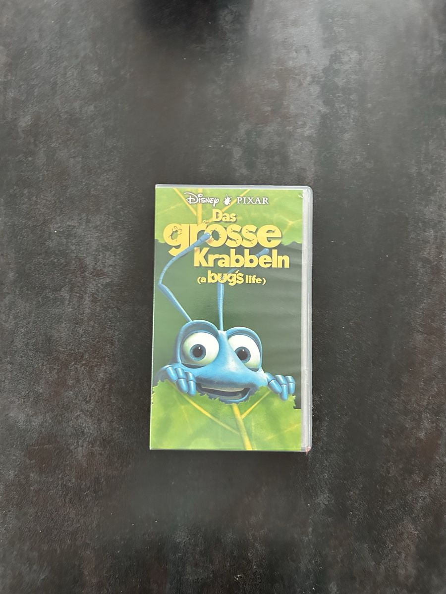 Toutes les VHS: Das grosse Krabbeln – D'occasion à Aarau par Gr07