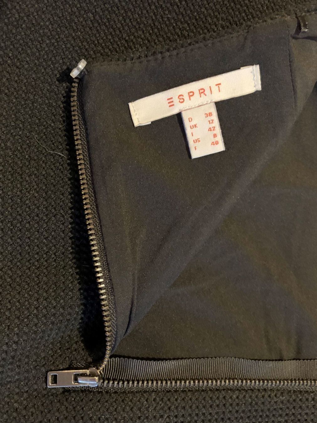 Esprit Gonne: Jupe Esprit t.38 – Usato da Sion venduto da DayJenn 3