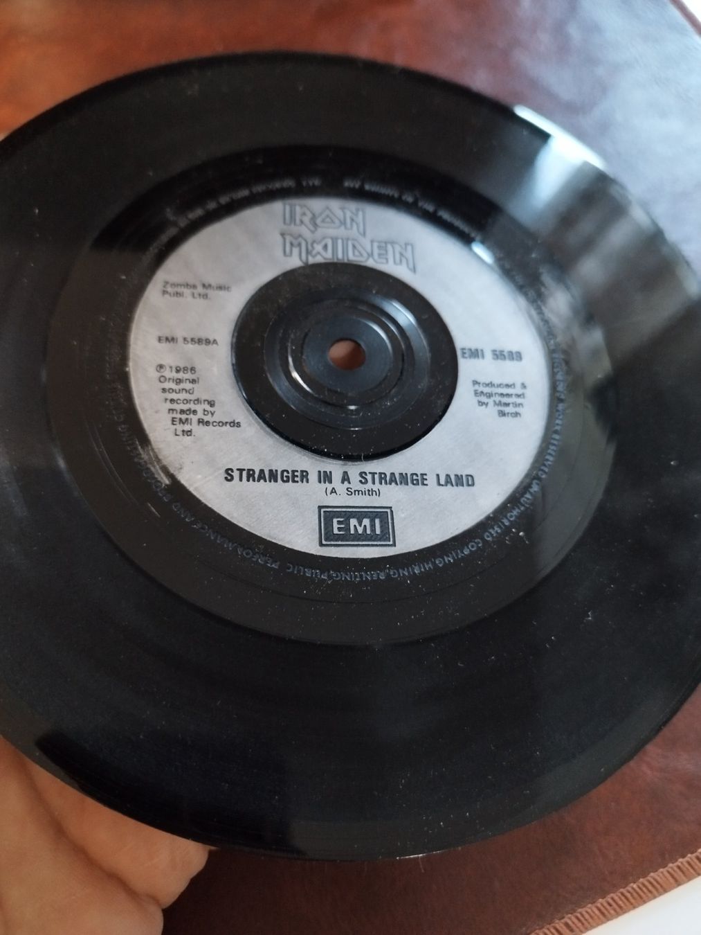 Dischi in vinile: Iron Maiden - Stranger in a Strange Land - Single UK Version – Usato da Lupfig venduto da fred-feuerstein 1