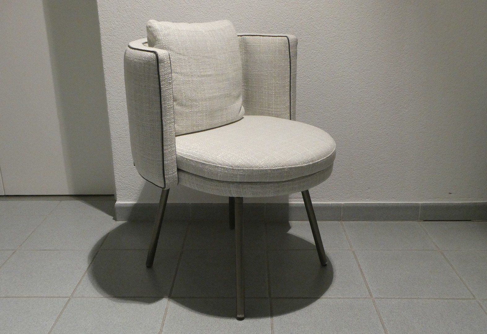 Minotti Chaises: Minotti 4 Esszimmerstühle Torii – Neuf (Voir description) à Wil SG par GAMMA_Wil