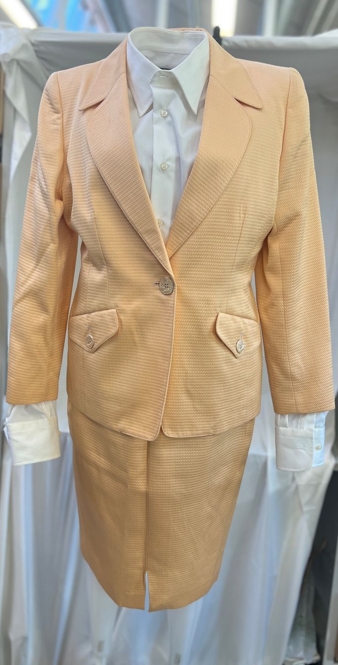 Completi & Tailleur: Mandarin - Farbiges Ensemble – Usato da Zürich venduto da Drahtzug