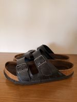 Birkenstock Arizona Sandalen Blau Leder getragener Zustan