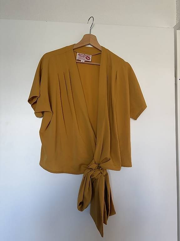 Tops: Wickeltop – Gebraucht aus Zürich von dal_ym7n