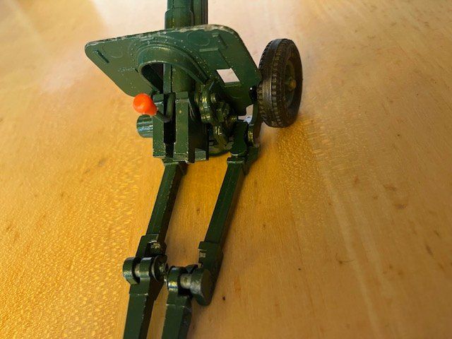 Modellini d'auto: 4 alte Modellautos resp. 3 plus eine "Spielzeugkanone" – Usato da Gränichen venduto da Tommy61 5