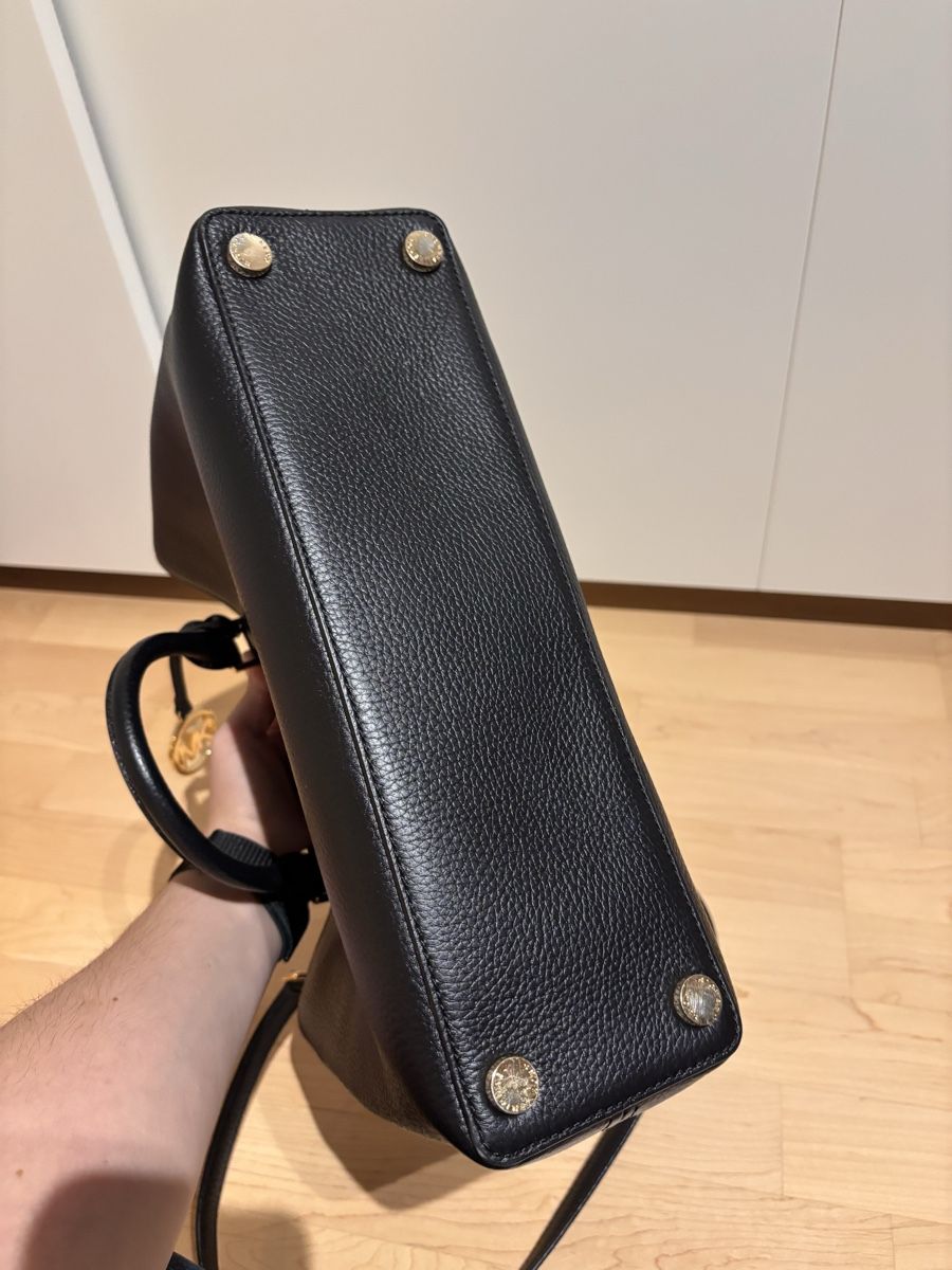 Michael Kors Borse: Michael Kors Handtasche original – Usato da Seon venduto da Banane123x 4